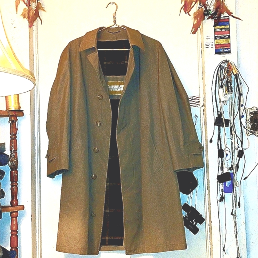 1902-1927 Original custom made men's Large Trent Coat Tan Color    One of a kind